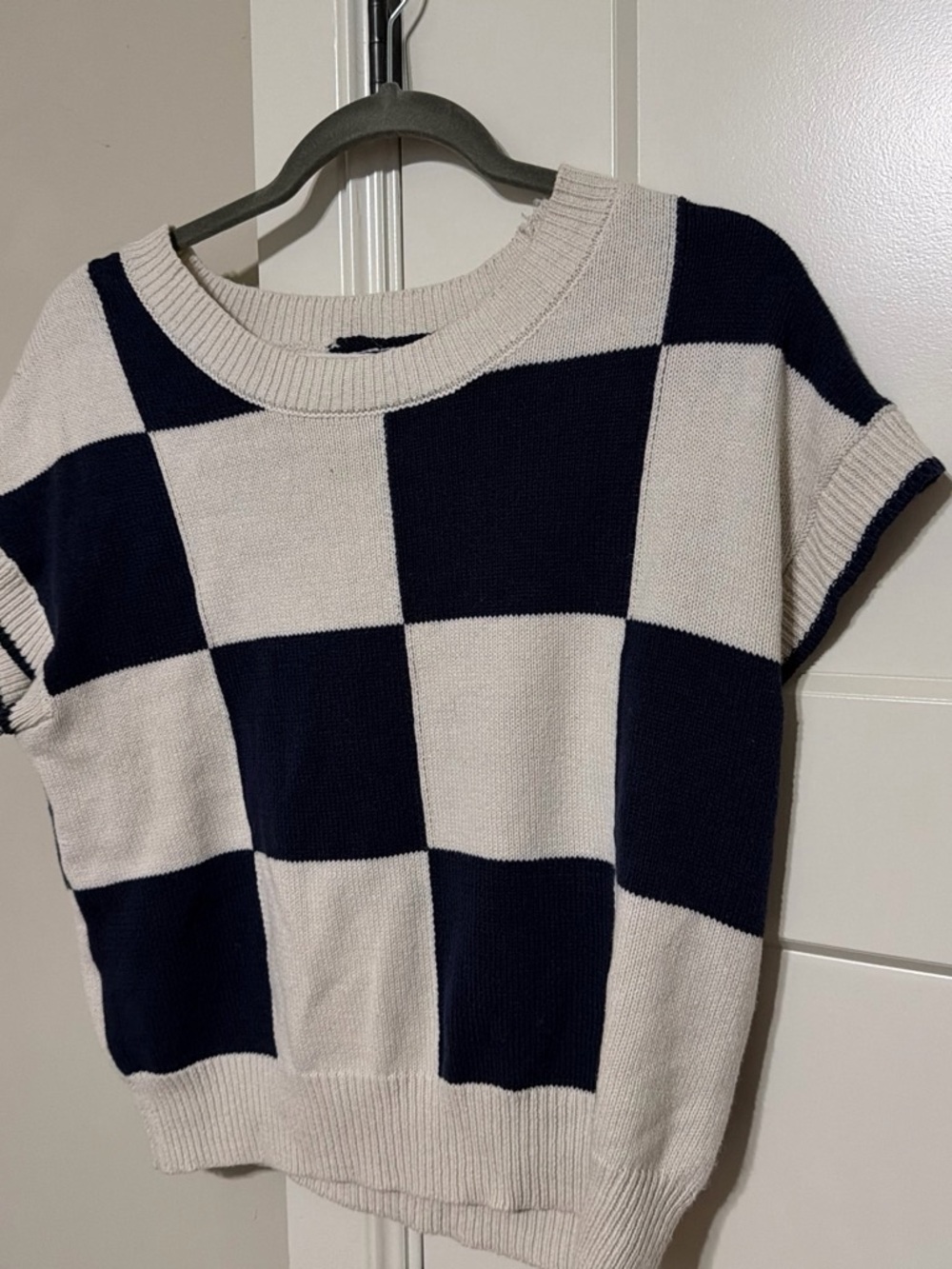 moon & madison Navy and Cream Checkerboard Short Sleeve Knit Top